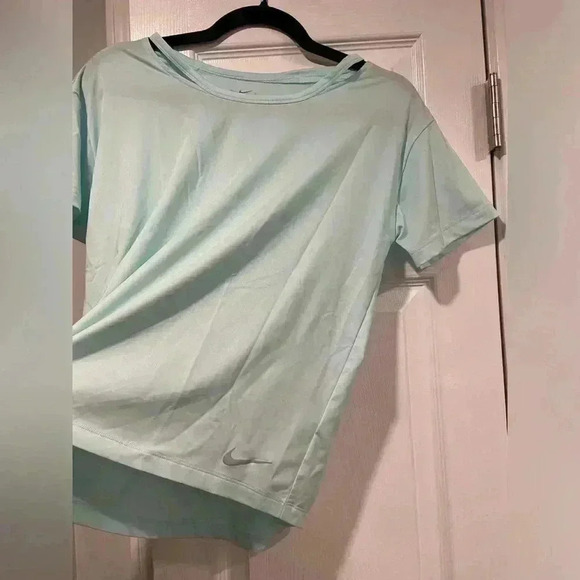Nike Women’s Seafoam Dri-Fit Short Sleeve Slash Collar Logo Tee Size Small - Picture 6 of 9
